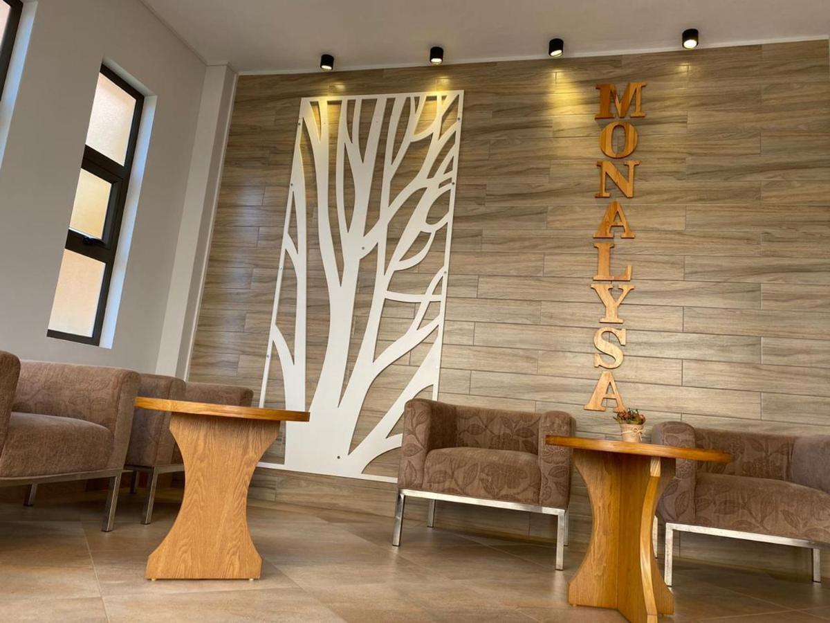 The Monalysa Suites & Residence غراند بايَ المظهر الخارجي الصورة
