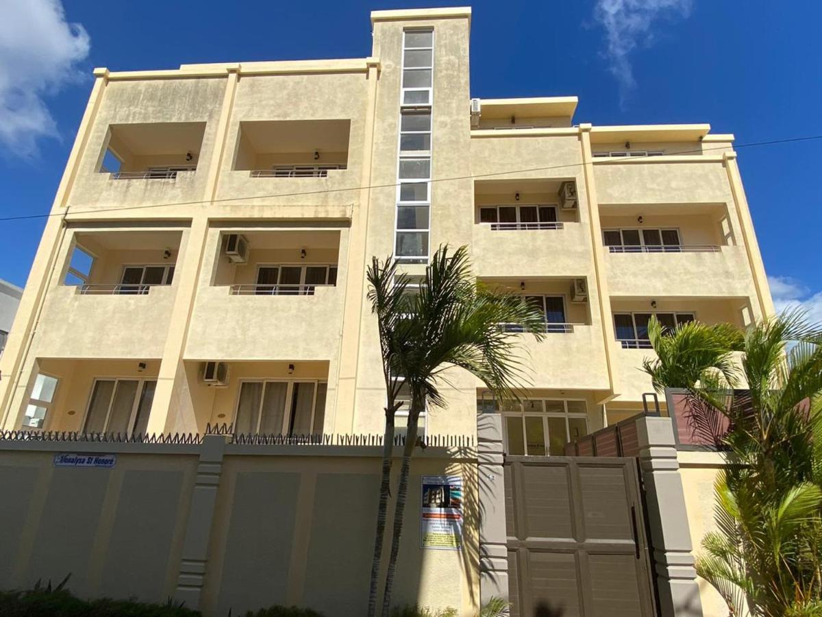 The Monalysa Suites & Residence غراند بايَ المظهر الخارجي الصورة