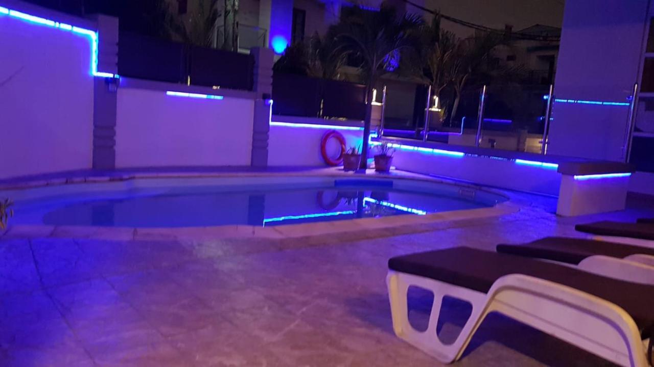 The Monalysa Suites & Residence غراند بايَ المظهر الخارجي الصورة